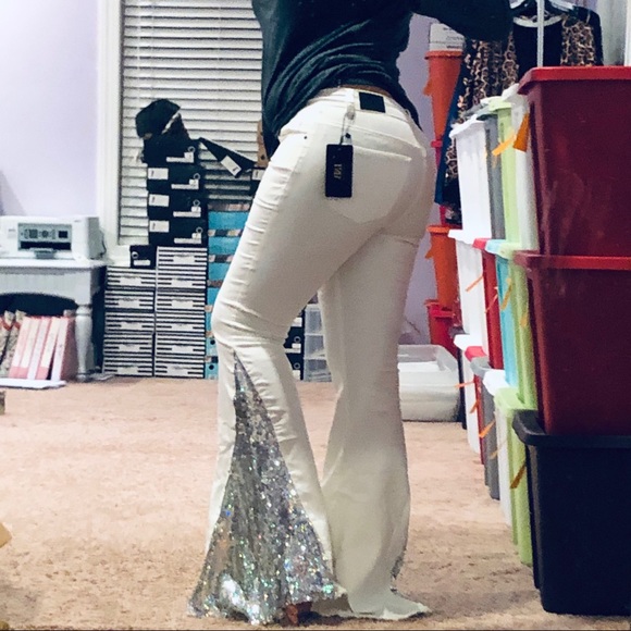 PLUS⭐️L&B White Silver Sequin Accent Flare Jean… - Picture 11 of 16